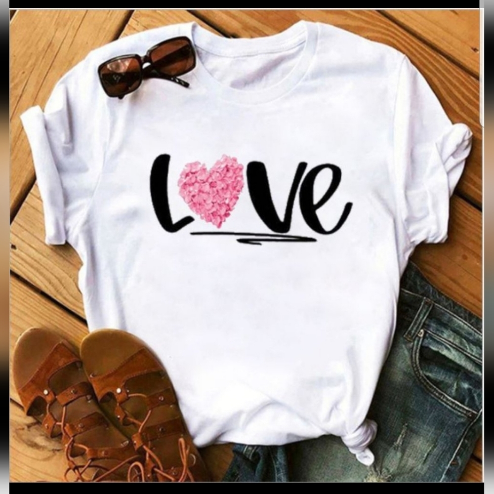 LOVE Graphic Short Sleeve Tee Shirt